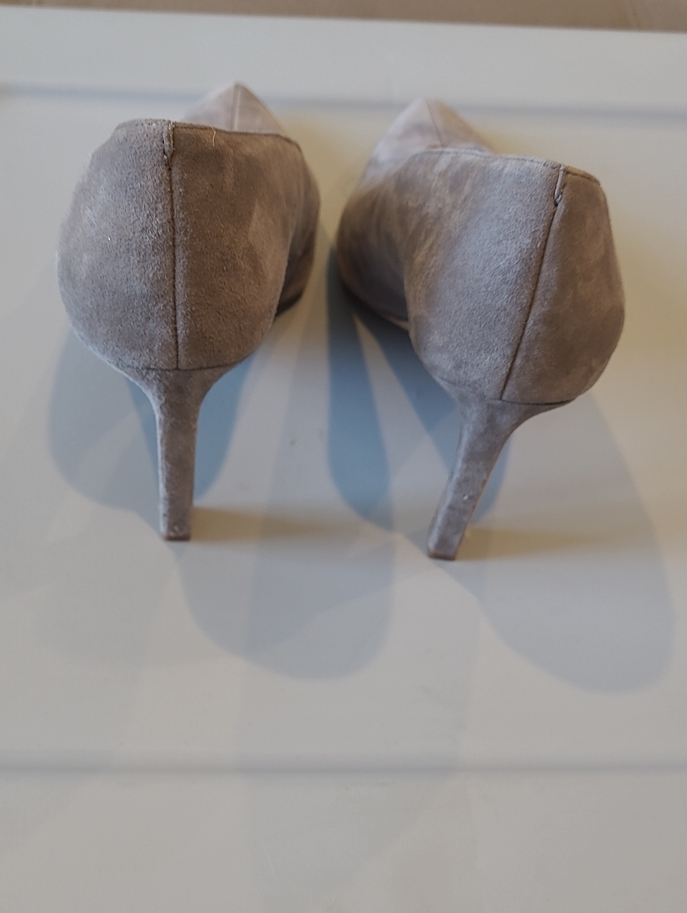 Vince Camuto Gray Suede Pump Heels Size 8 - Picture 5 of 8